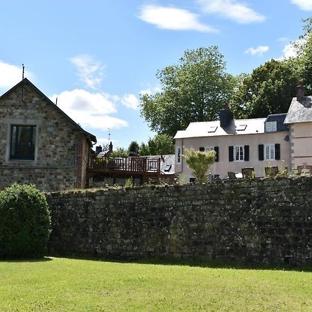 Gites In Le Neufbourg -Mortain Exterior foto
